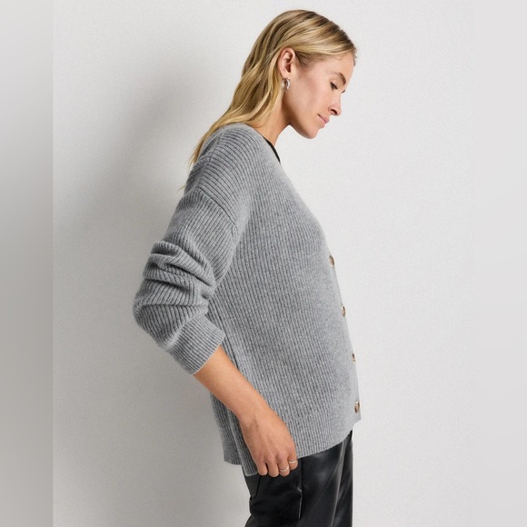 NWT Quince Mongolian Cashmere Fisherman Boxy Cropped Cardigan Sweater - Picture 4 of 6